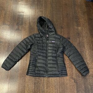 Patagonia Women's Medium Black Puffer Jacket